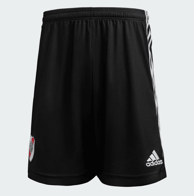 Short titular River Plate